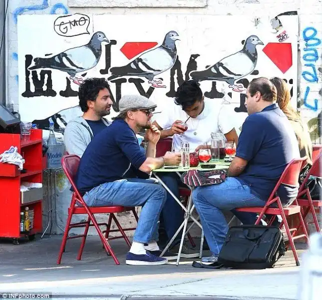 FRANCESCO COSTA E LEONARDO DI CAPRIO IN GIRO PER SOHO