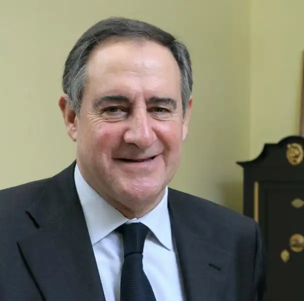 MAURO COSTA 