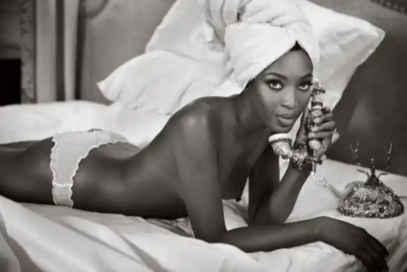 NAOMI CAMPBELL 