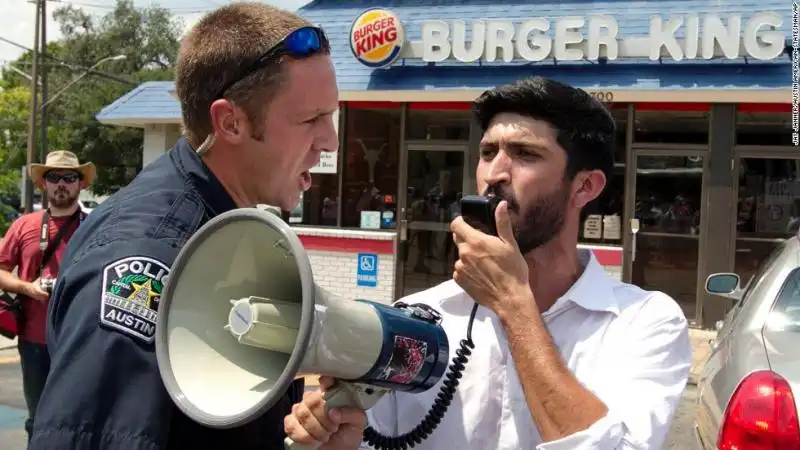 SCIOPERO DEI DIPENDENTI FAST FOOD 