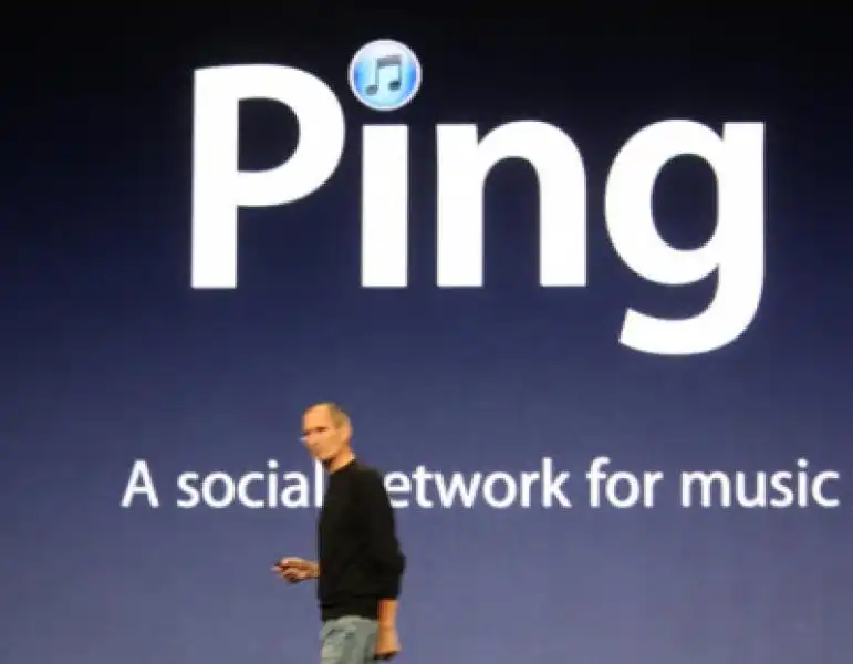 steve jobs presenta ping il social network fallito di apple 