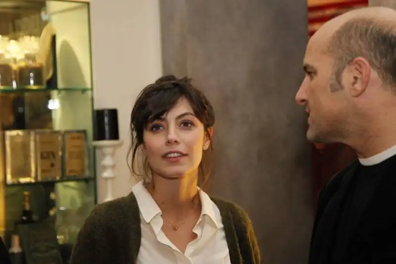 alessandra mastronardi e fabio ferrone viola.