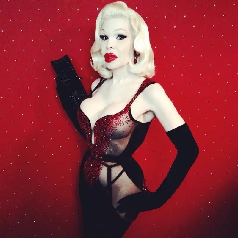 amanda lepore 5