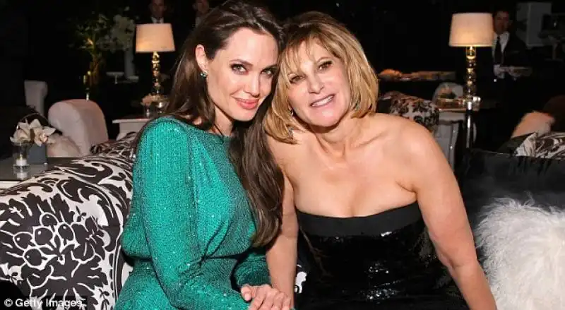 angelina jolie e amy pascal prima del sony leak