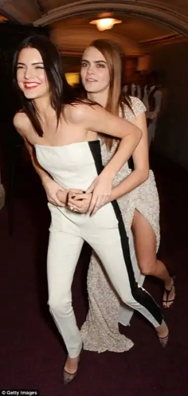 british fashion awards   kendall jenner e cara delevigne 3