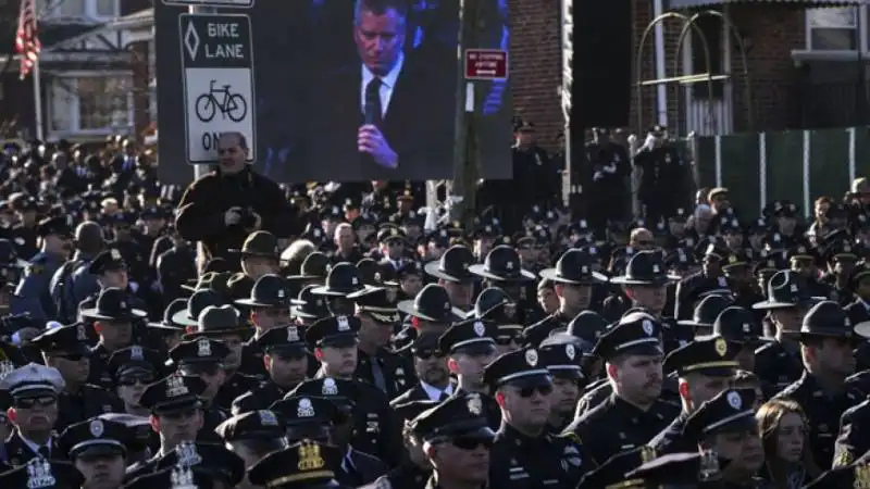 de blasio poliziotti new york