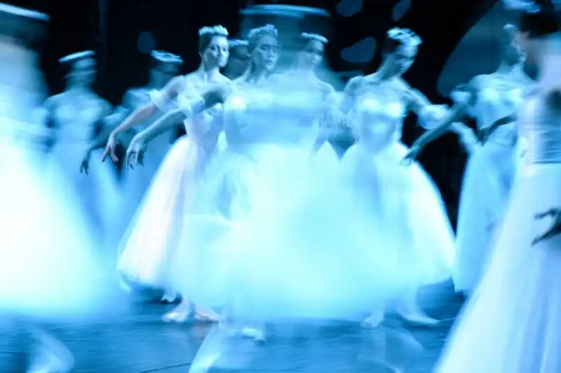 giselle” presented by the bolshoi ballet.