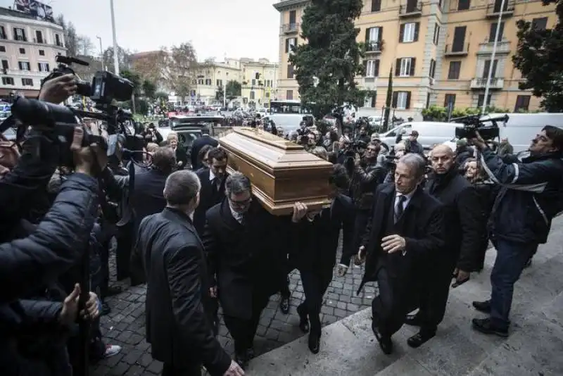 il funerale di virna lisi    10