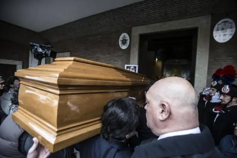 il funerale di virna lisi    6