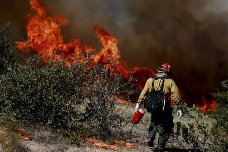 incendio vicino san diego