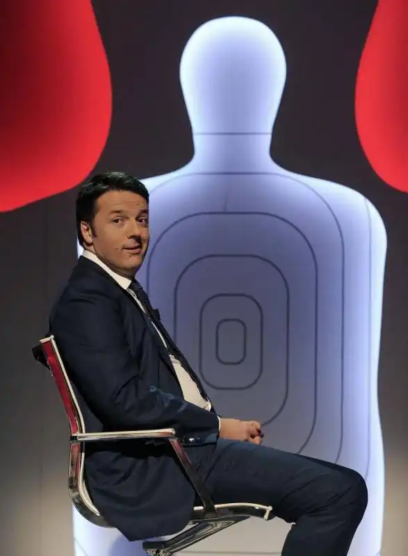 MATTEO RENZI A BERSAGLIO MOBILE 