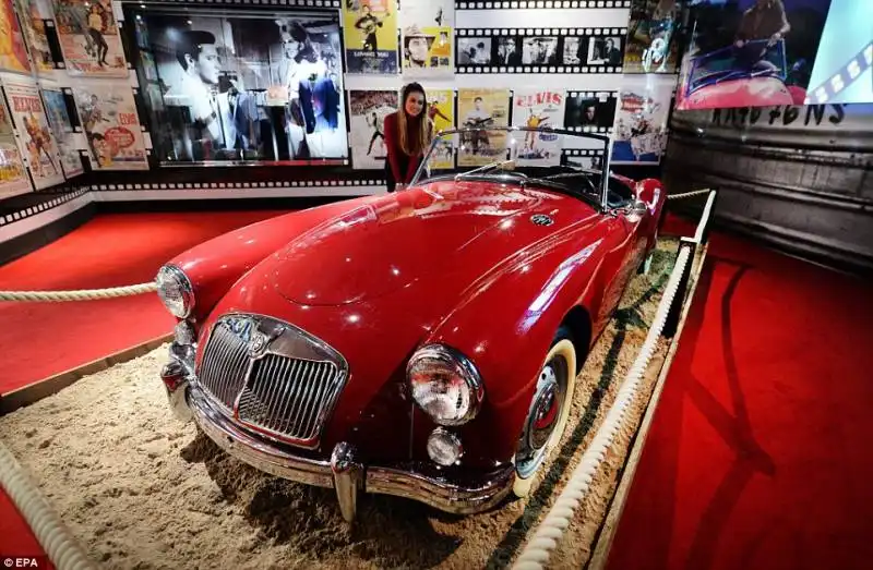 mostra elvis a londra mg motorcar