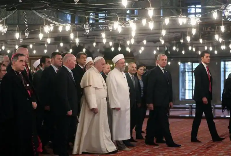 papa bergoglio in moschea 8