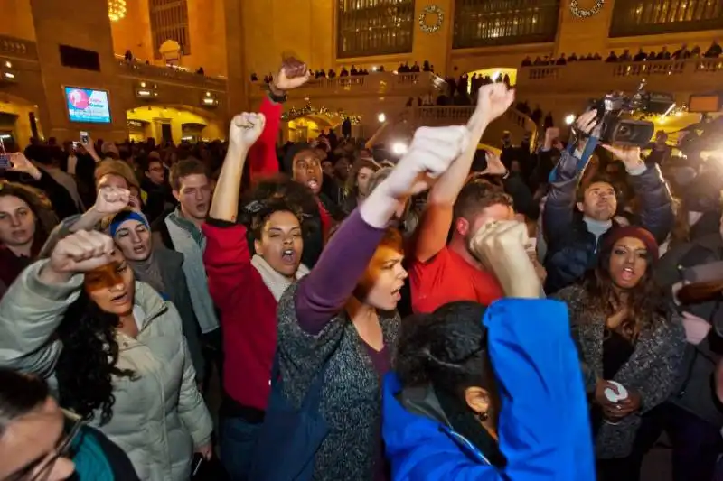 proteste a new york contro la 