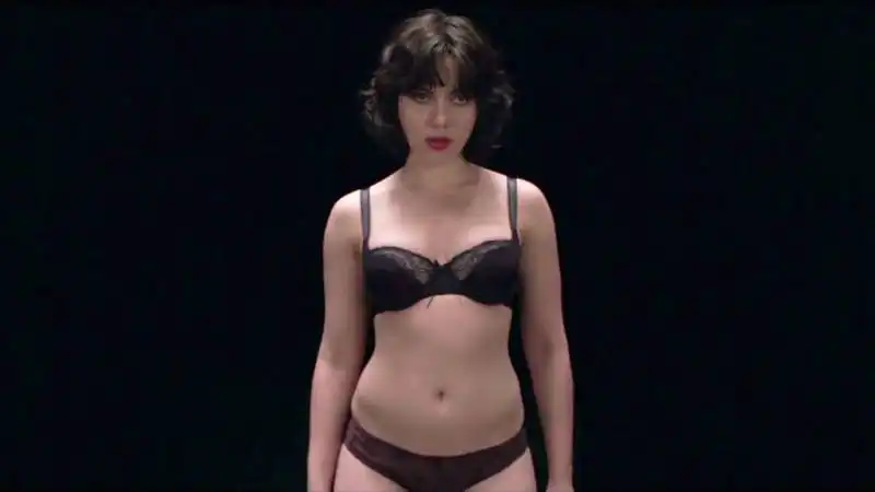 scarlett johansson in under the skin