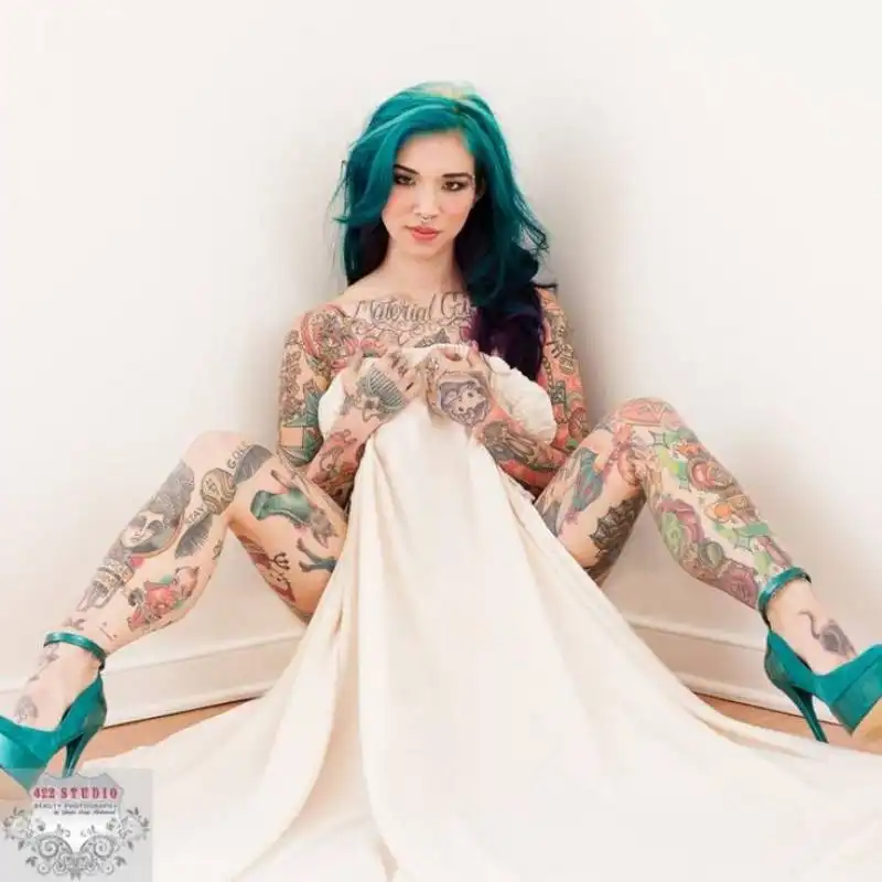 suicide girls 23