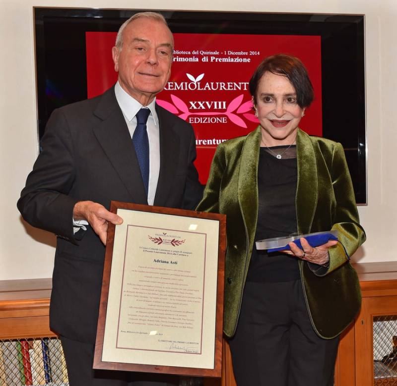 Super letta adriana asti foto mezzelani gmt 002 - cafonal premio laurentum  al quirinale