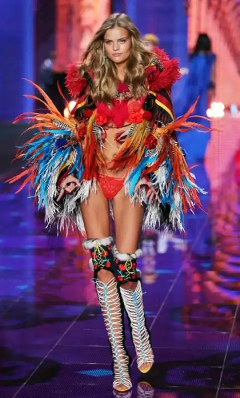 victoria's secret fashion show 80