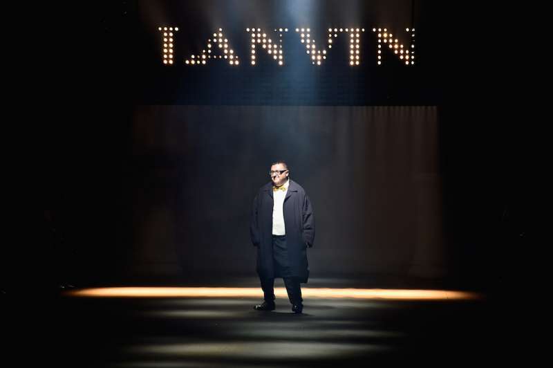 alber elbaz alla sua ultima sfilata per lanvin