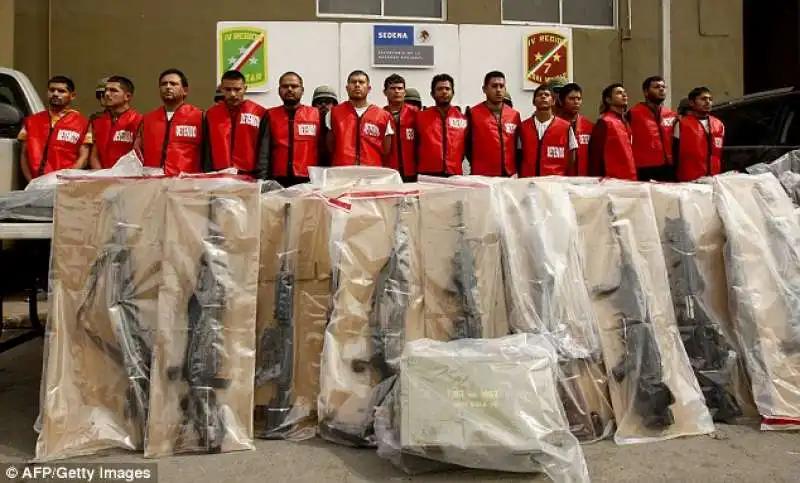 armi confiscate al cartello de los zetas