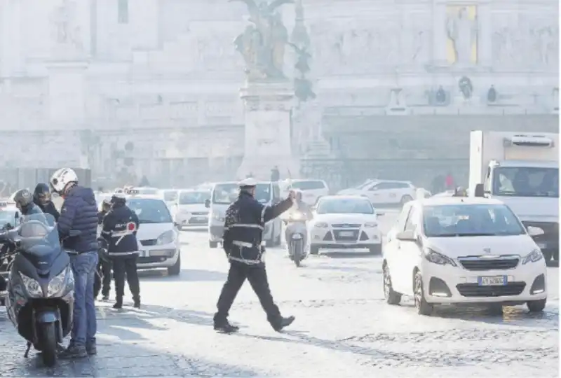 BLOCCO TRAFFICO ROMA 1