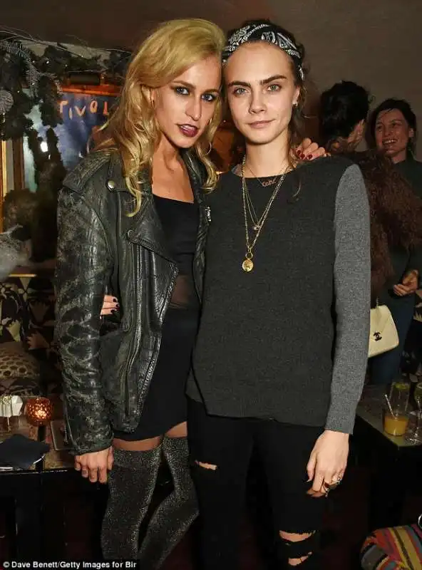 cara delevingne e alice dellal