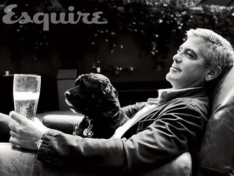 clooney con cane per esquire