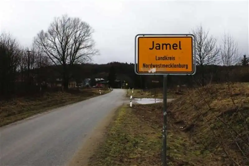 il nazi villaggio di jamel  6