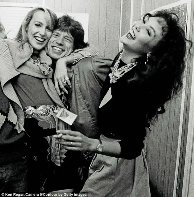 jagger con jerry hall e marie helvin