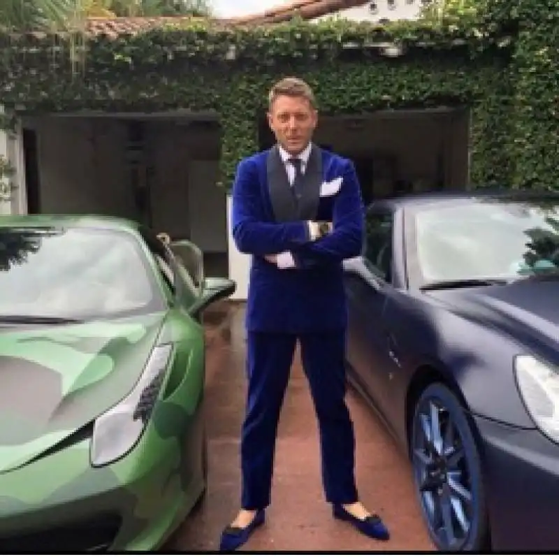 lapo elkann tra le auto