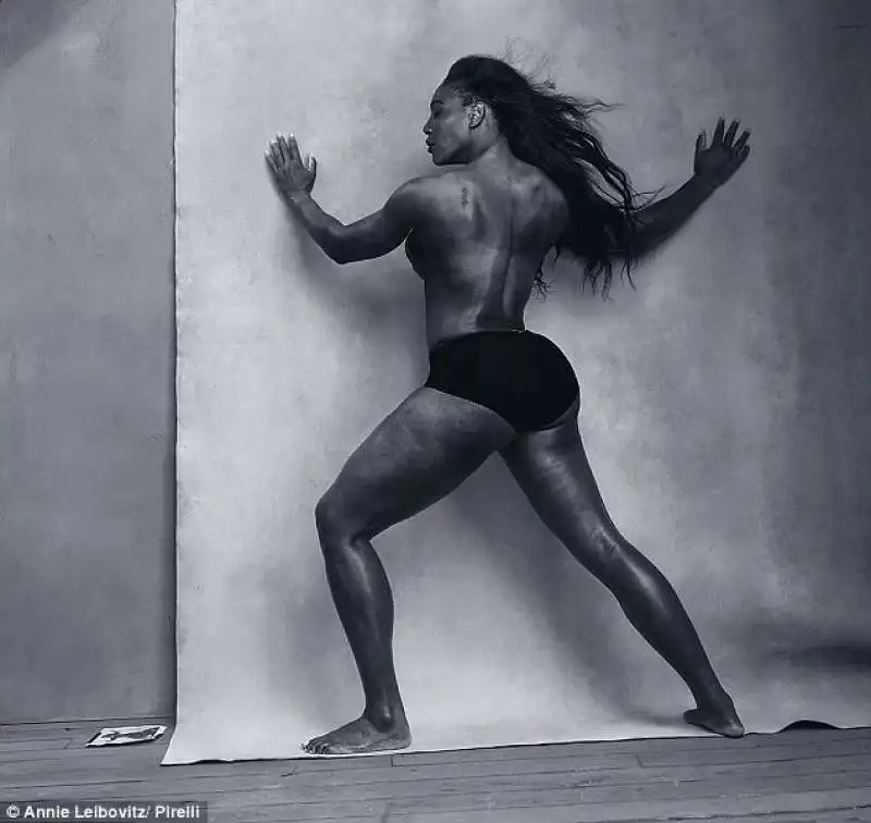 serena williams per il calendario pirelli 2016