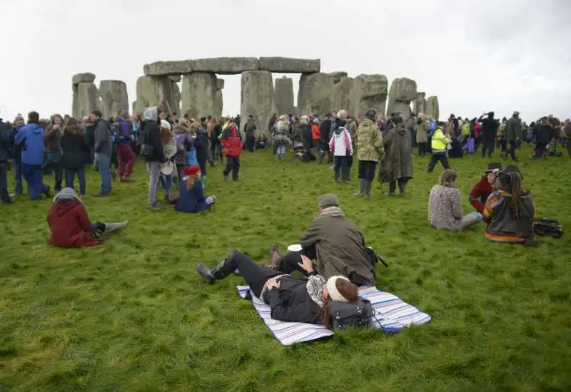 solstizio inverno a stonehenge   12