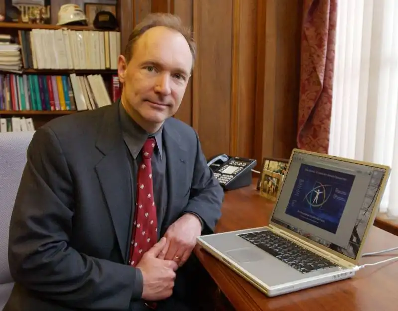 TIM BERNERS  LEE