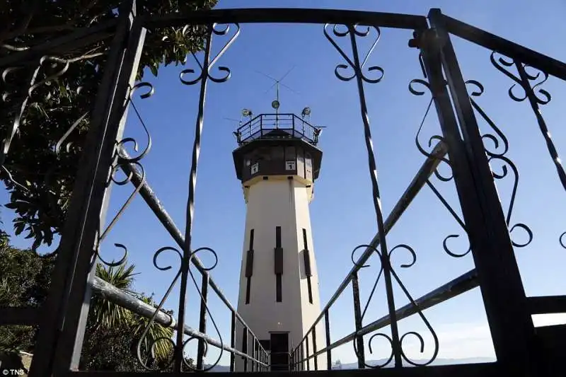 torre di controllo del carcere di san quintino