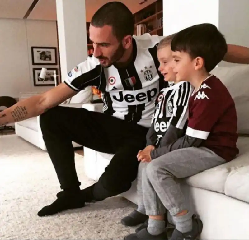 BONUCCI CON I FIGLI