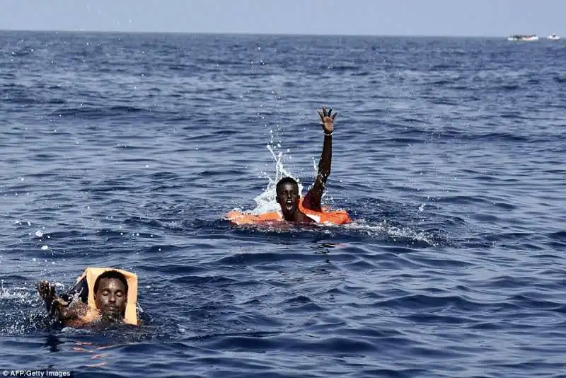 migranti nel mediteraneo