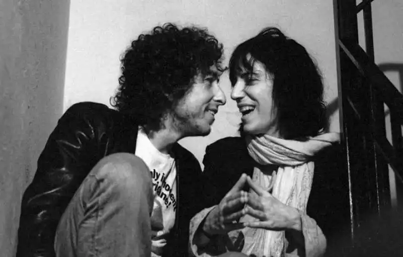 PATTI SMITH DYLAN