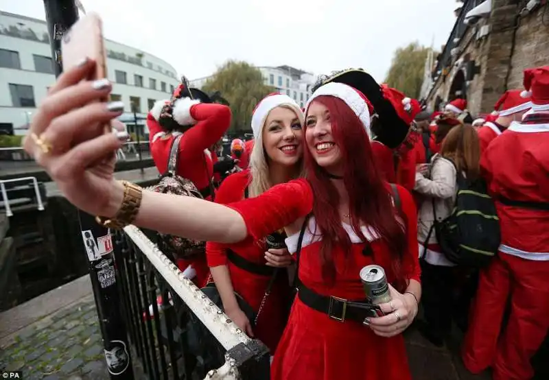 selfie al santacon