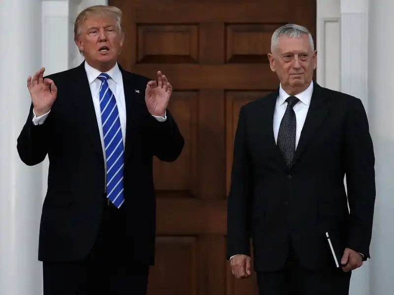 trump e james mattis  