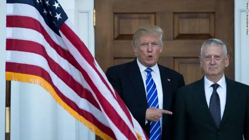 trump e james mattis 