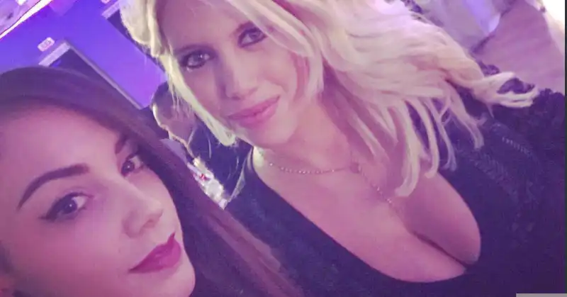 WANDA NARA CON LA MOGLIE DI MEDEL