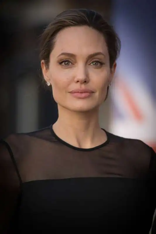 angelina jolie