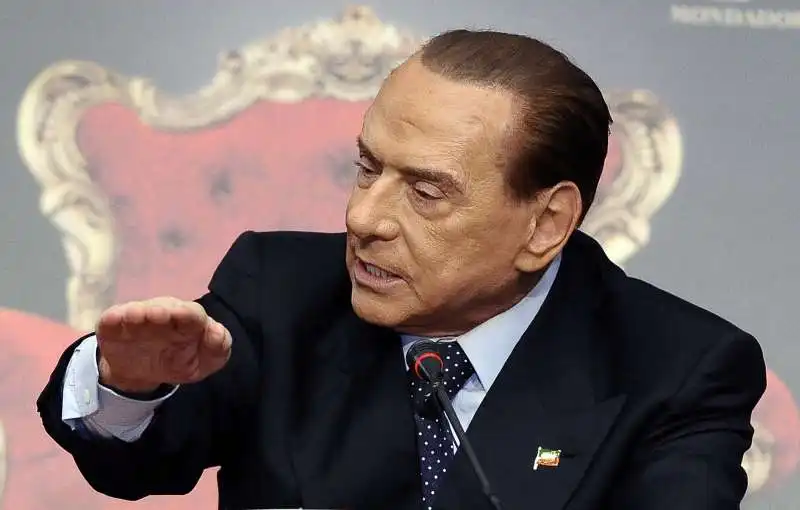 berlusconi alla presentazione del libro di vespa    14