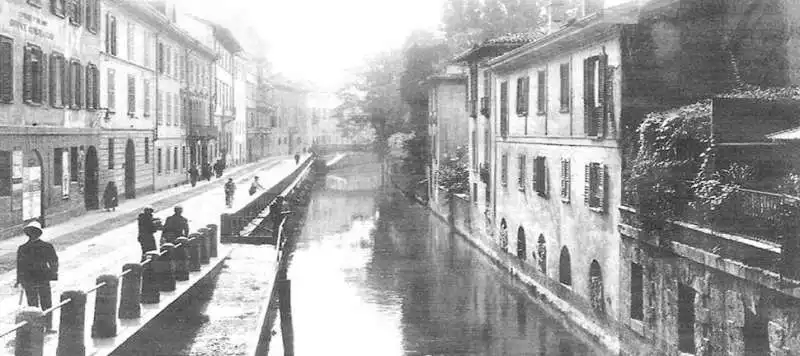 naviglio  a milano