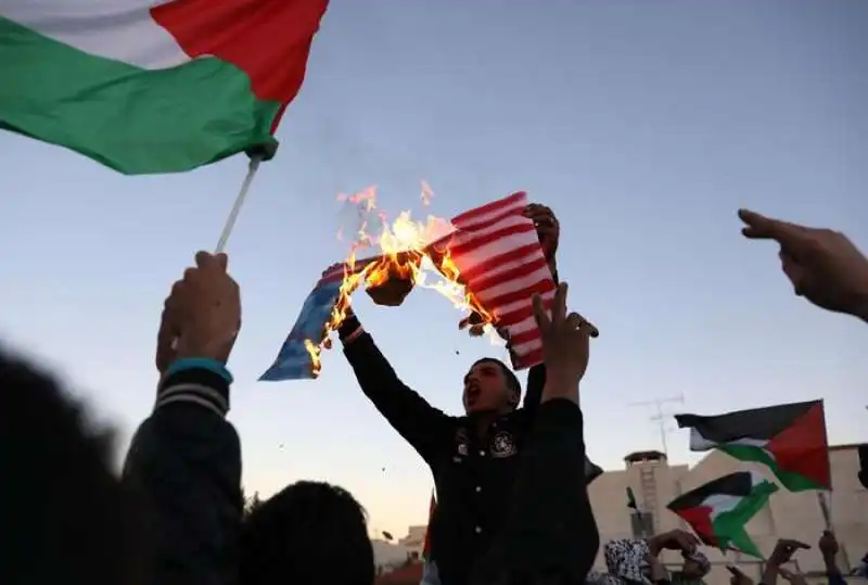 PROTESTE CONTRO TRUMP GAZA