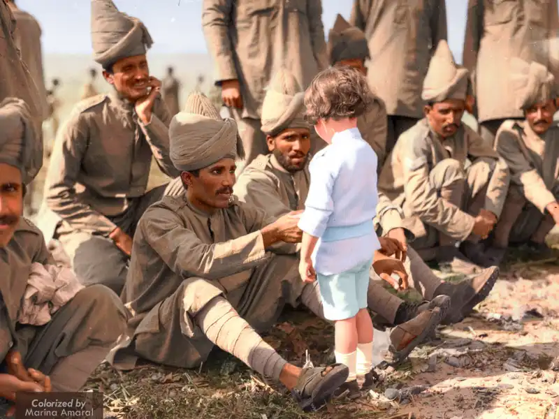 soldati indiani con bambino   marina amaral