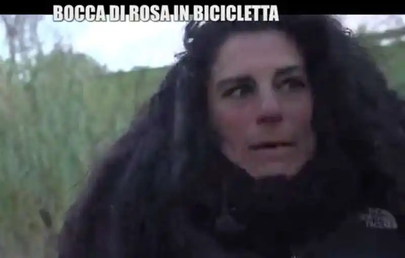 susanna la prostituta in bicicletta    10