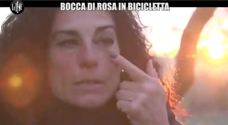 susanna la prostituta in bicicletta    12