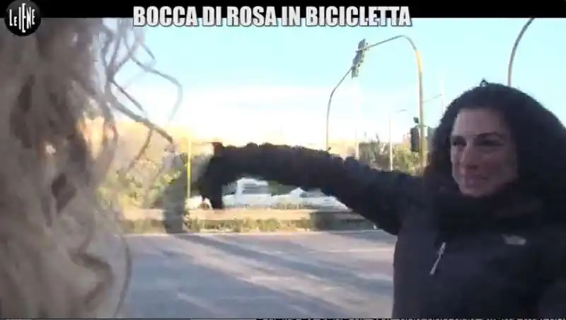 susanna la prostituta in bicicletta    2