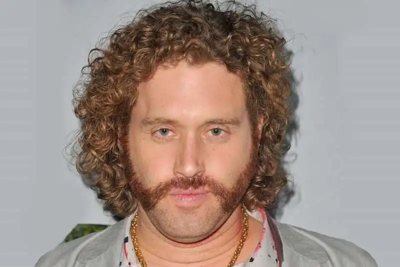 tj miller2